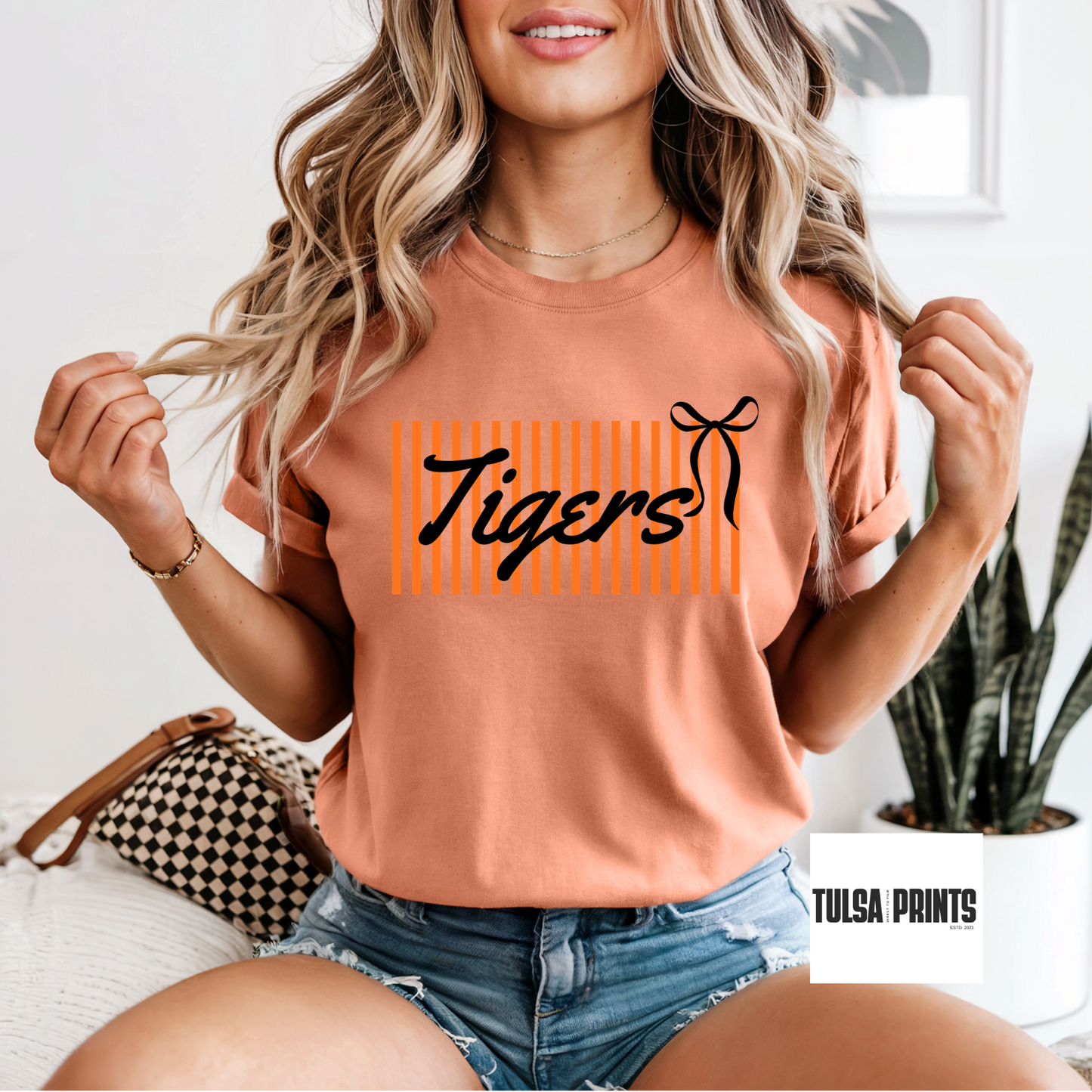 DTF BOW STRIPES MASCOTS TRANSFER