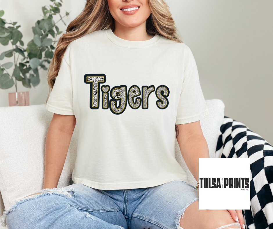 DTF TIGERS BLACK/GOLD QUIRKY TRANSFER