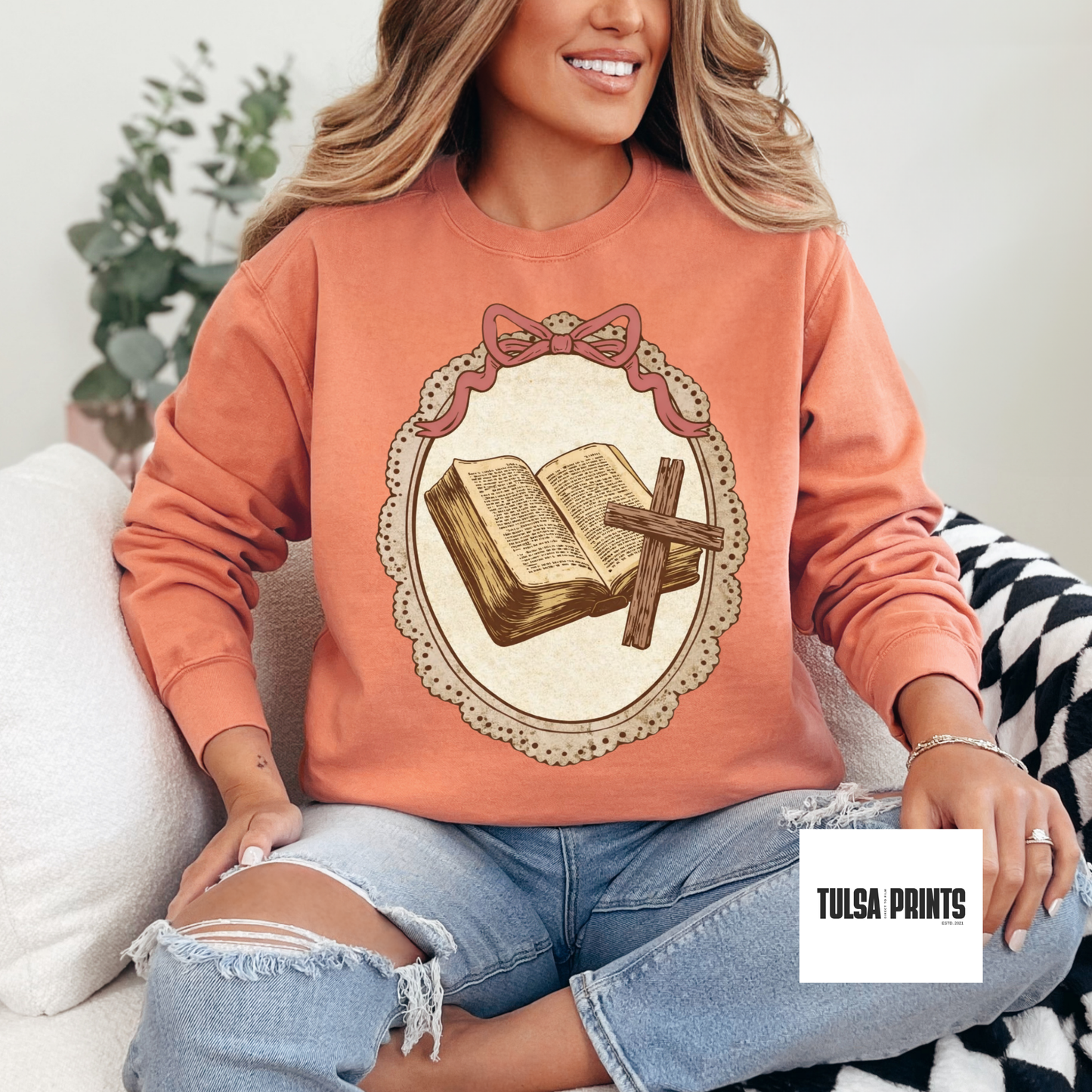 DTF ANTIQUE BIBLE CROSS TRANSFER