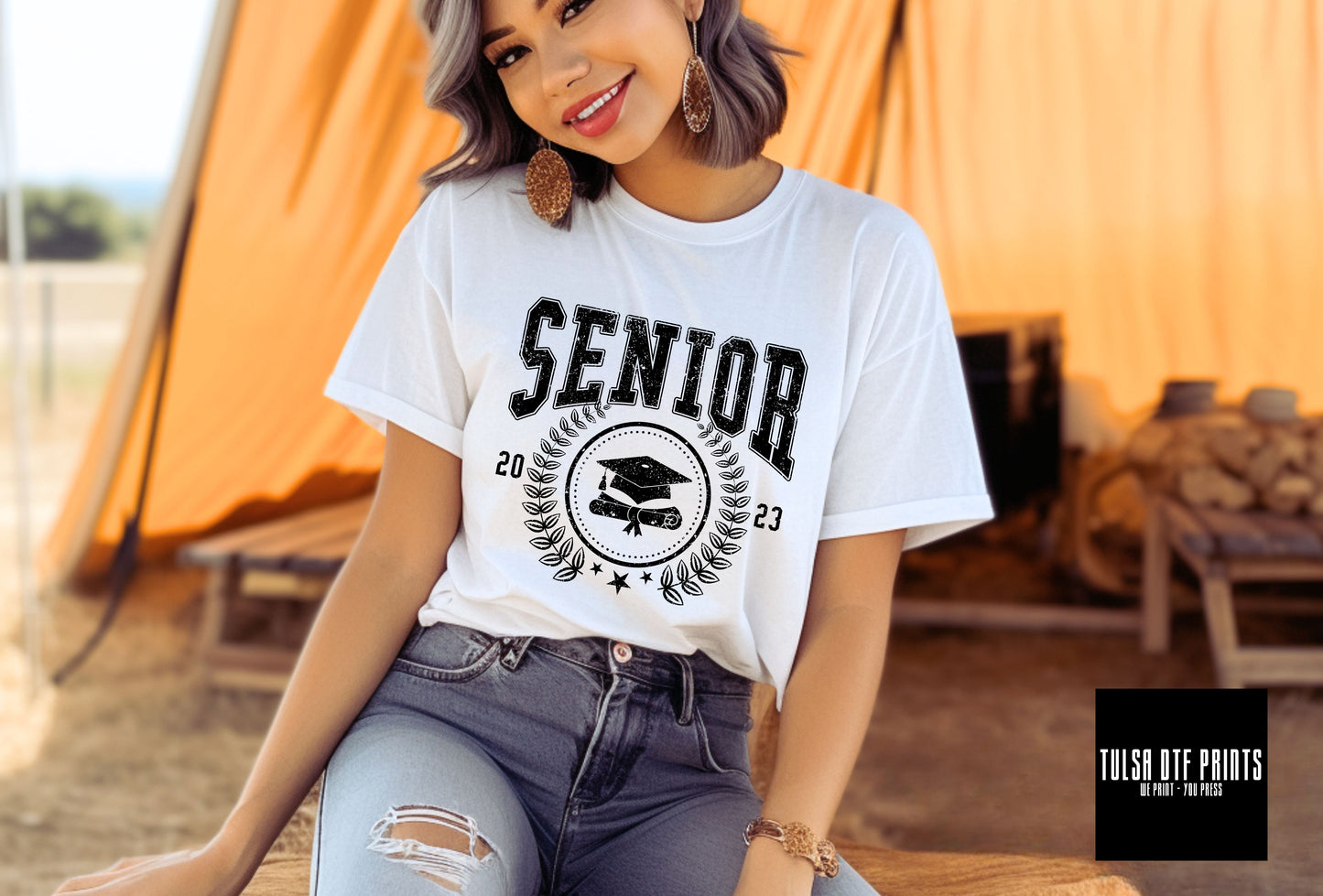 DTF SENIOR 2023 RETRO TEXT TRANSFER