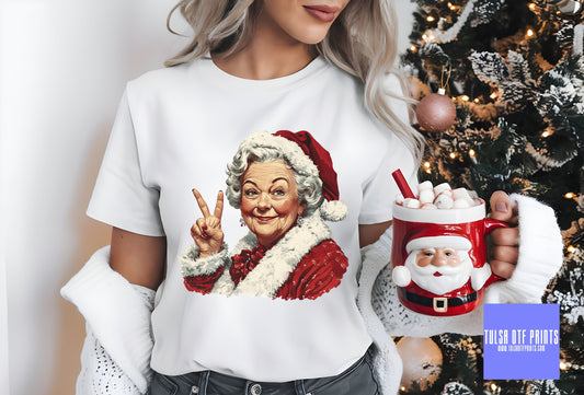 DTF VINTAGE MRS. CLAUS PEACE OUT TRANSFER